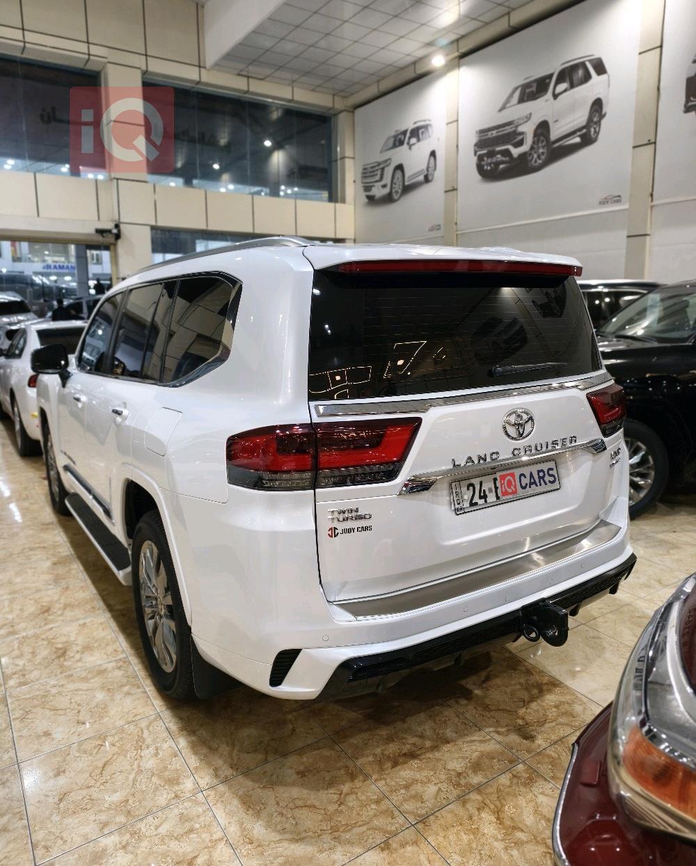 تويوتا لاندكروزر